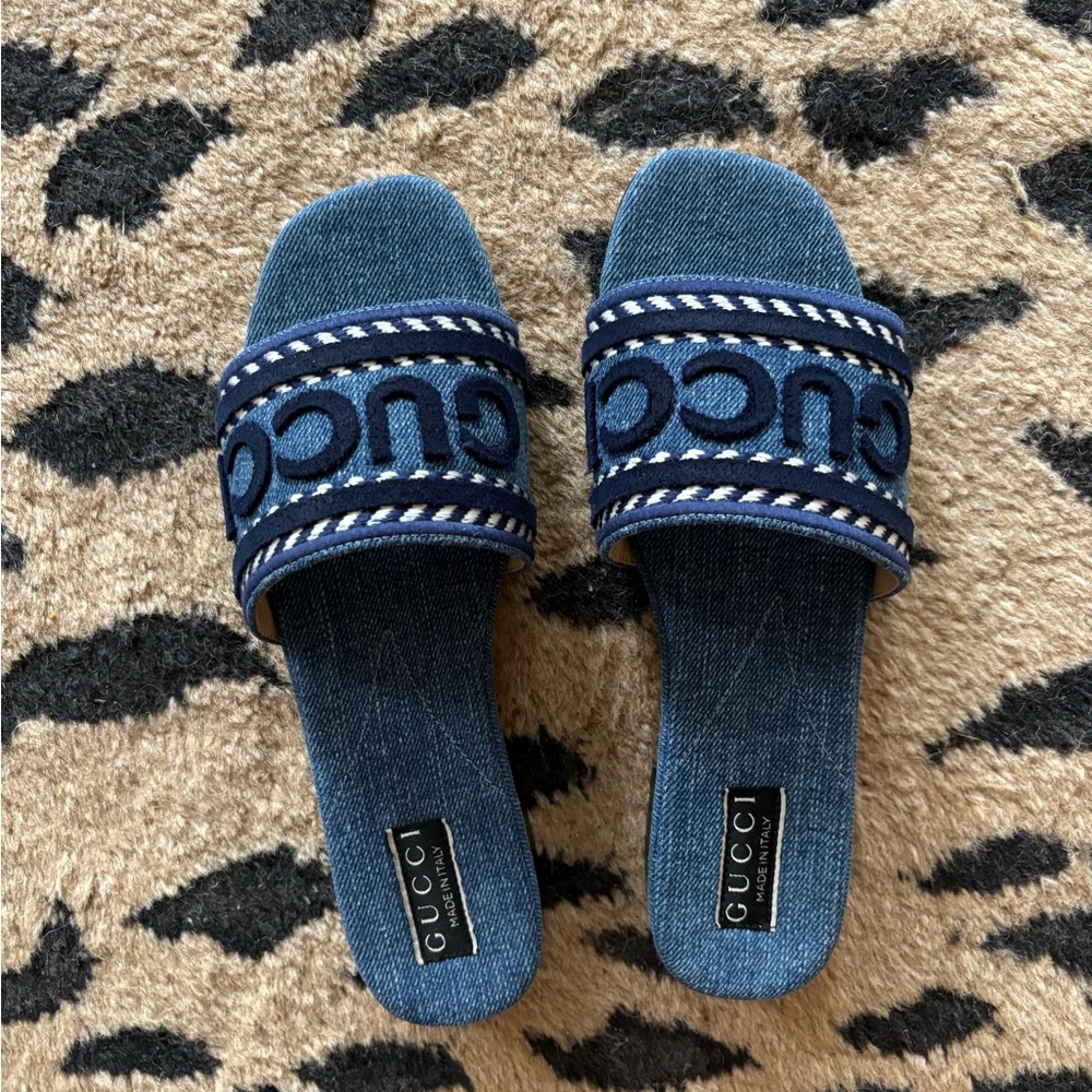 Gucci denim slides size 40